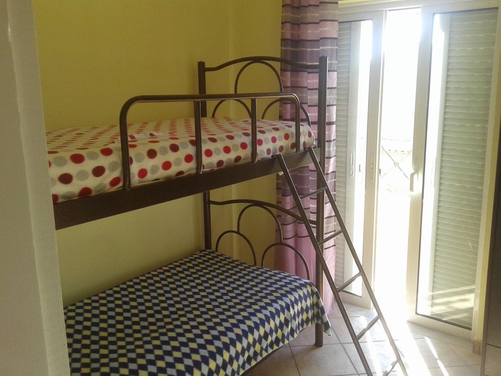 Foivos Seaside Apartments Agios Georgios  Room photo