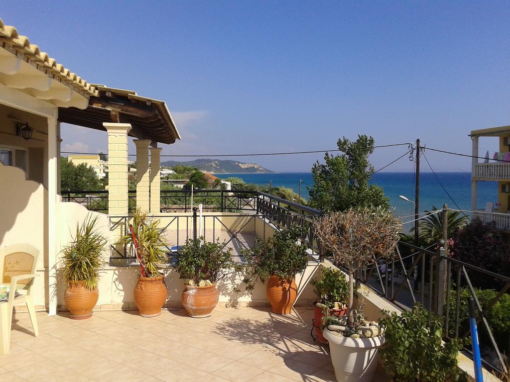 Foivos Seaside Apartments Agios Georgios  Room photo