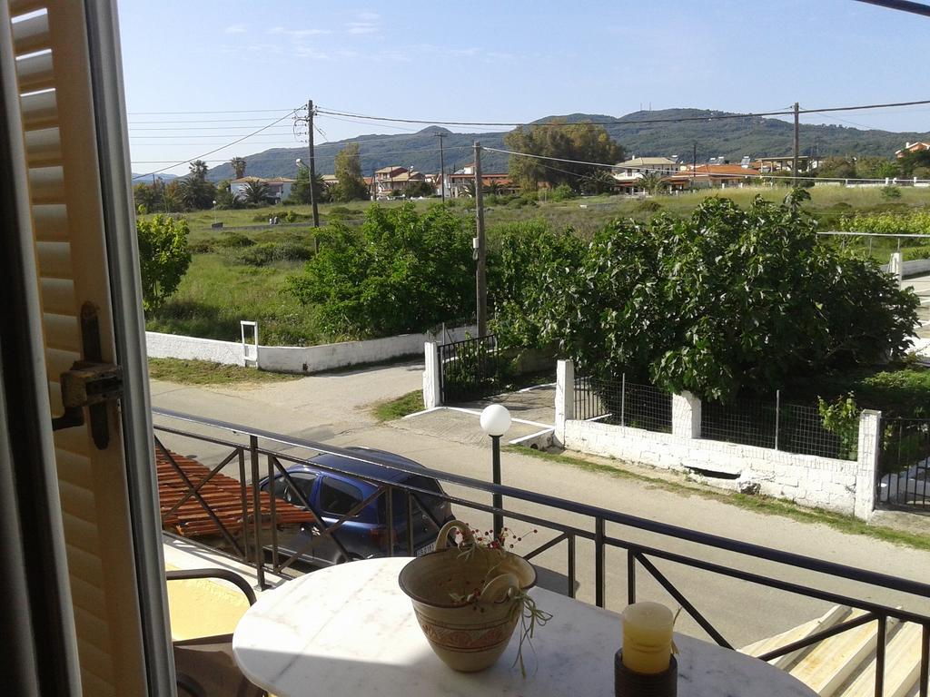 Foivos Seaside Apartments Agios Georgios  Exterior photo